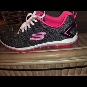 Like new Sketchers memory foam